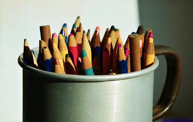 colored-pencils-1011022_640.jpg
