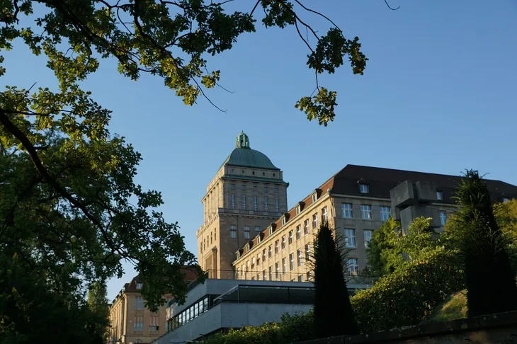 university-933618_1280.jpg