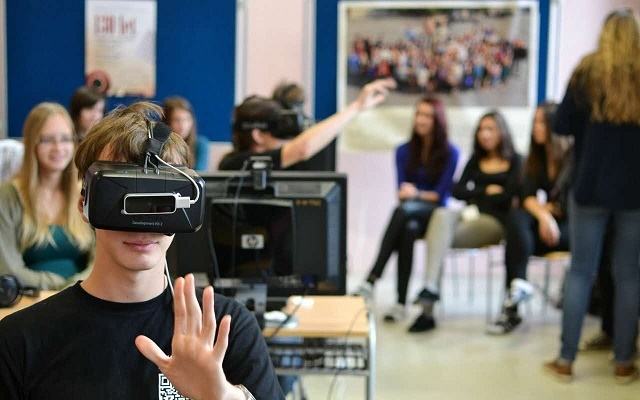 When VR education equipment enters the education system, where is its advantage?| Mustard pile